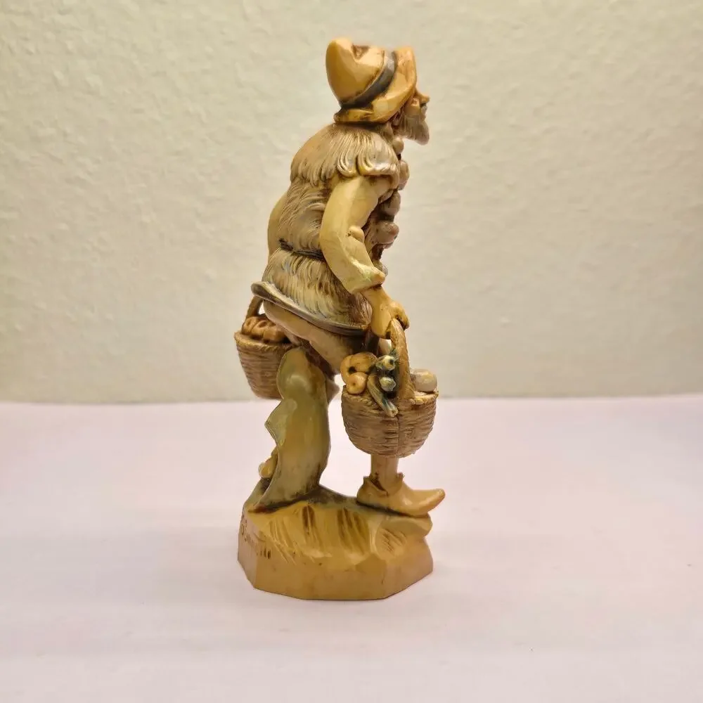 Vintage Fontanini Depose Italy Peasant Market Vendor Figurine Nativity Villager